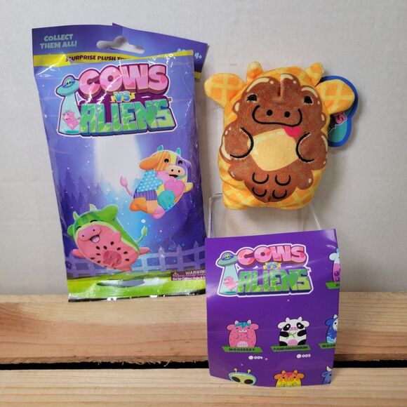 Cows Vs Aliens Bean Bag Plush: #25 Moople Syrup - NEW - Picture 1 of 4